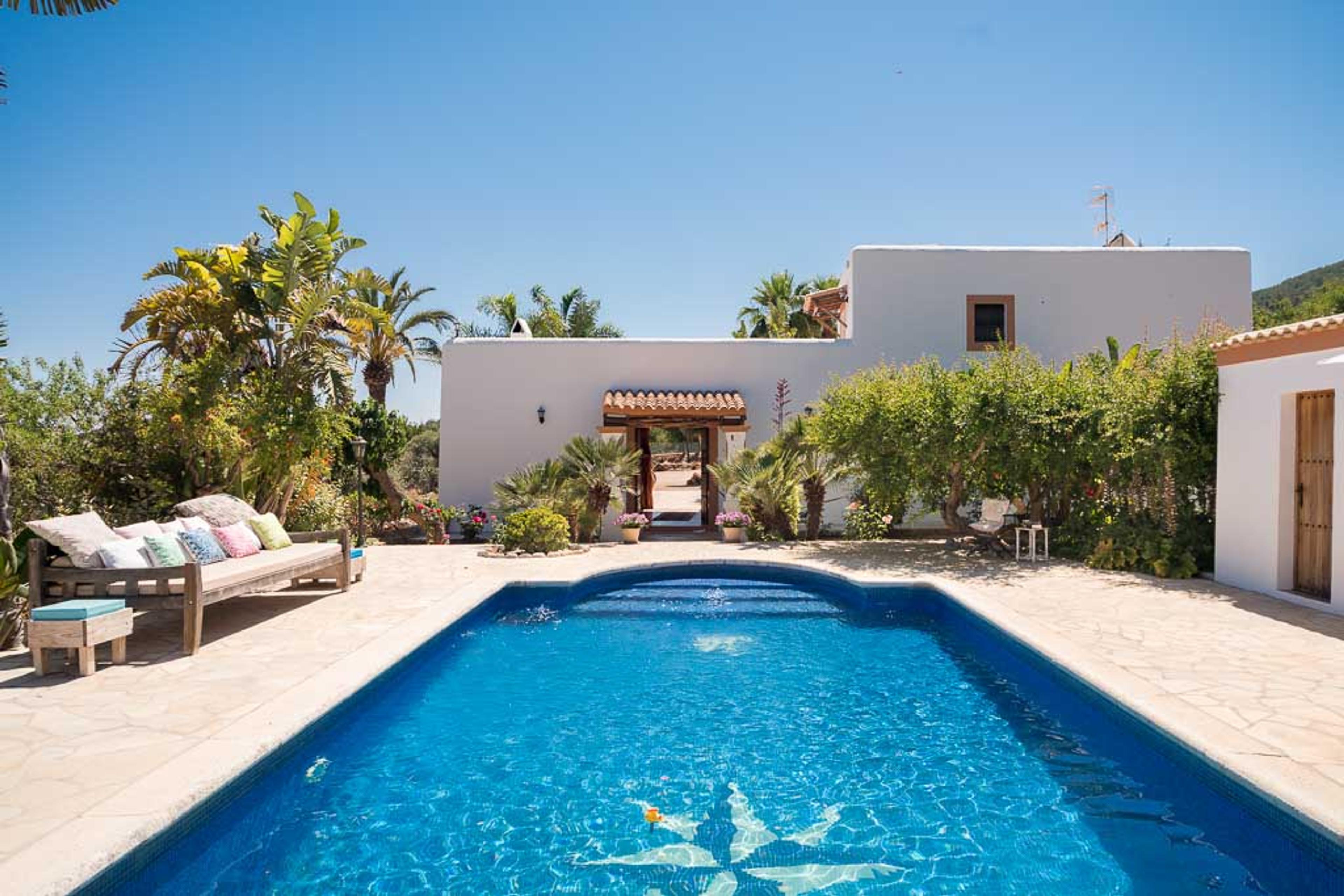 House image 2