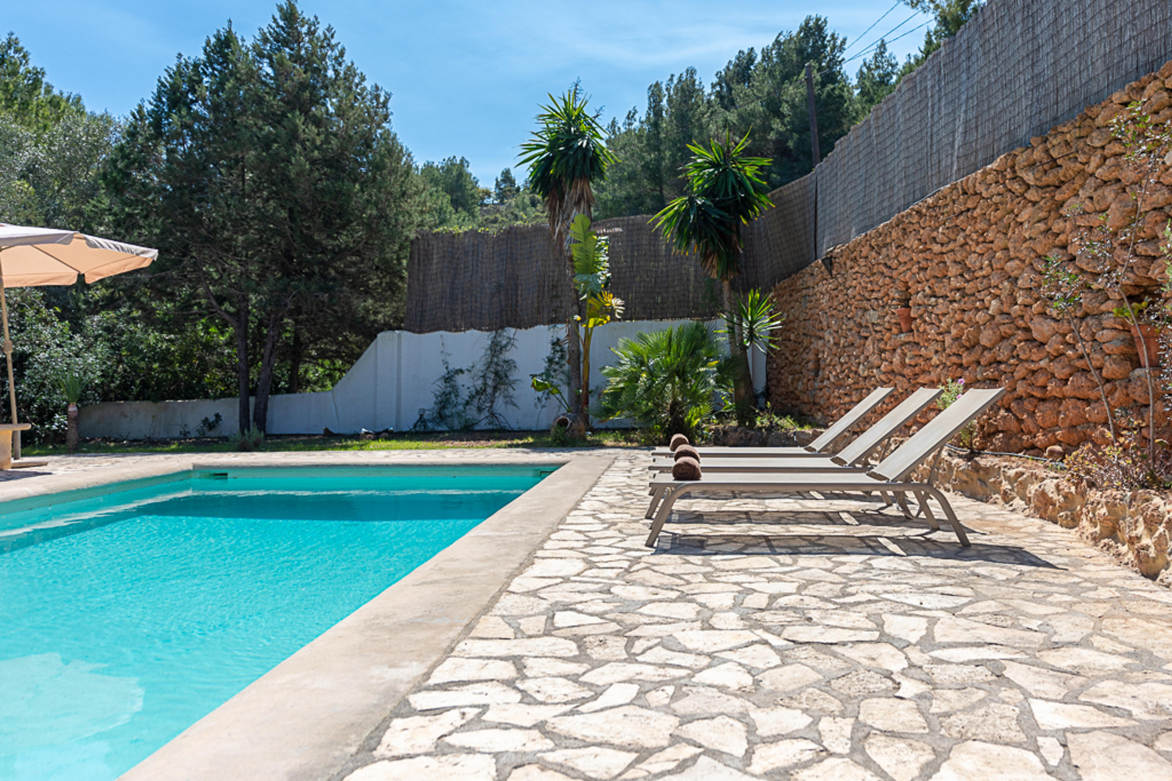 House image 2