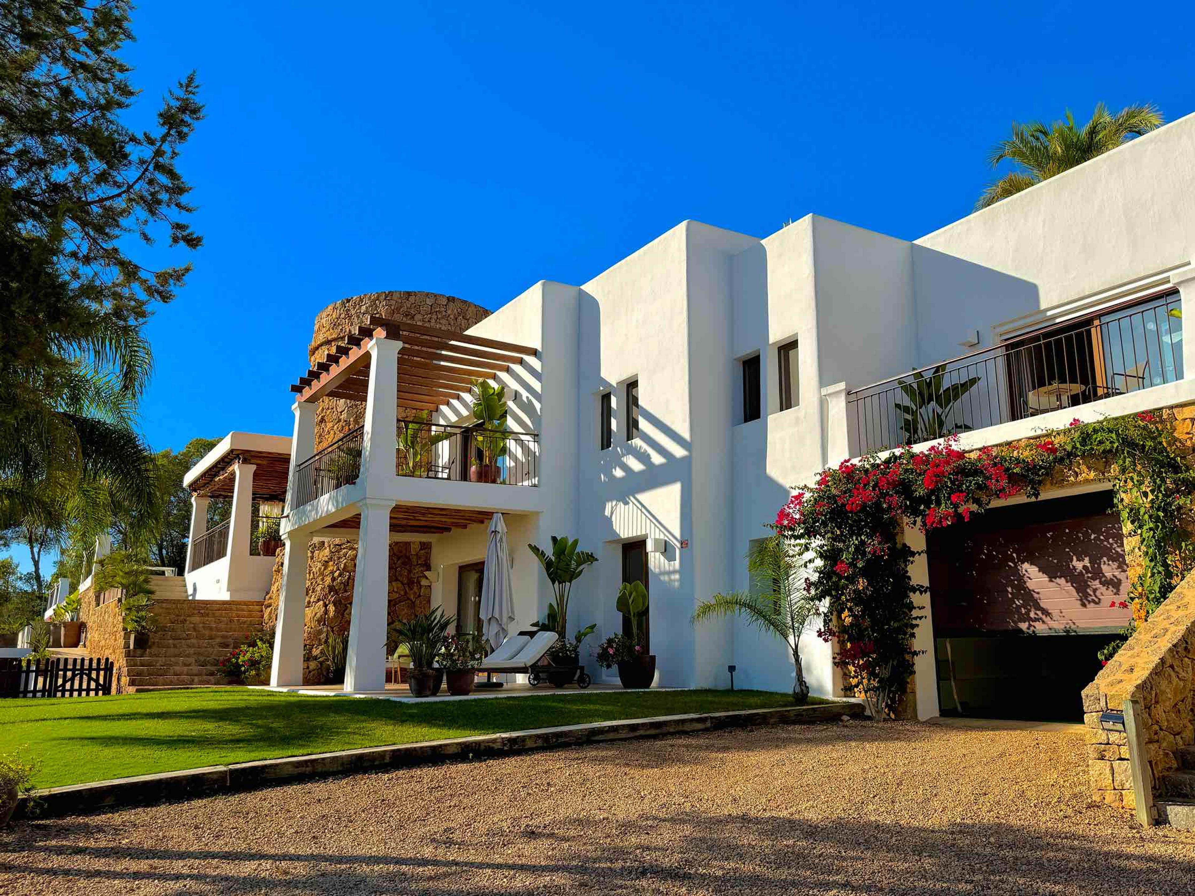 House image 2