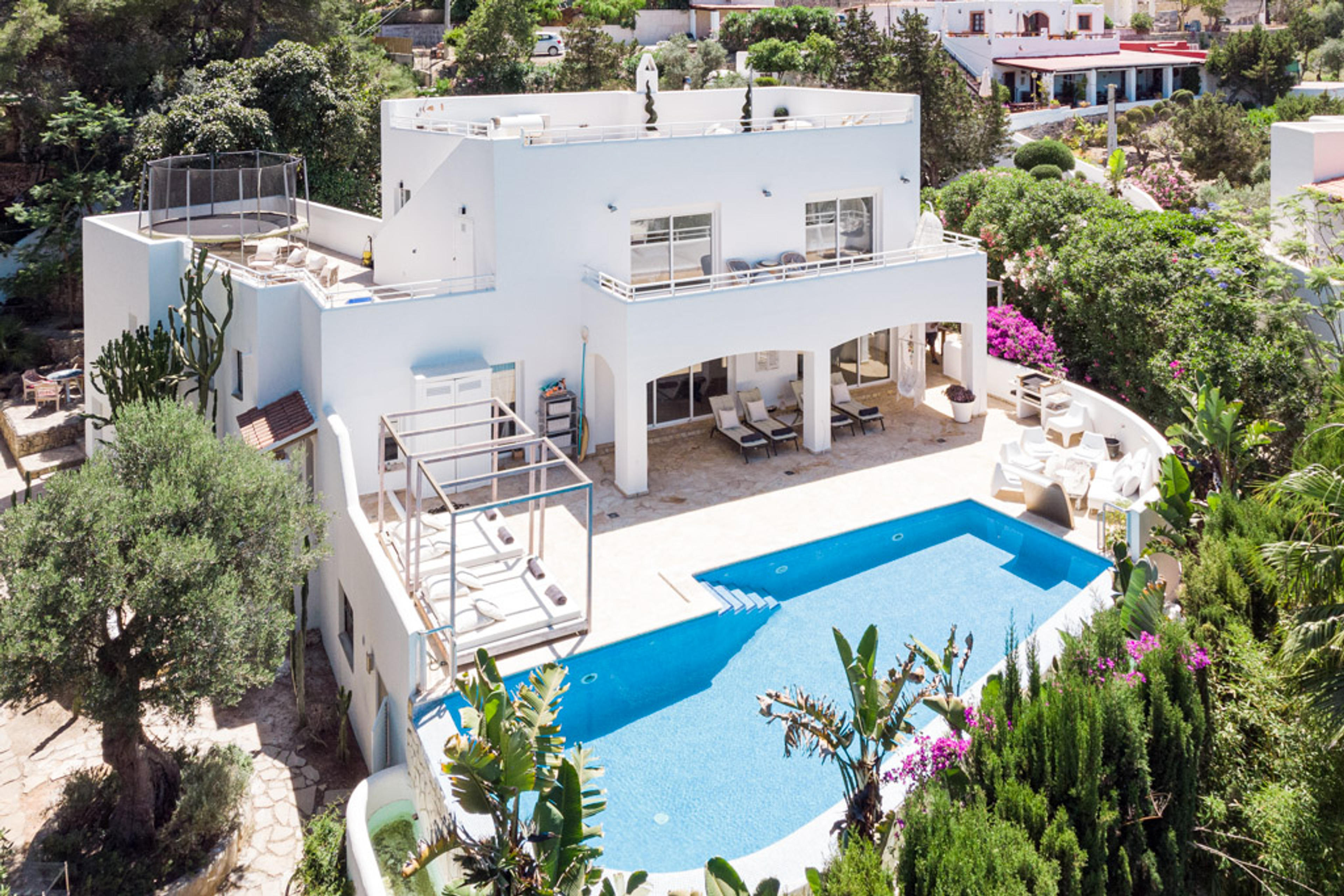 House image 1