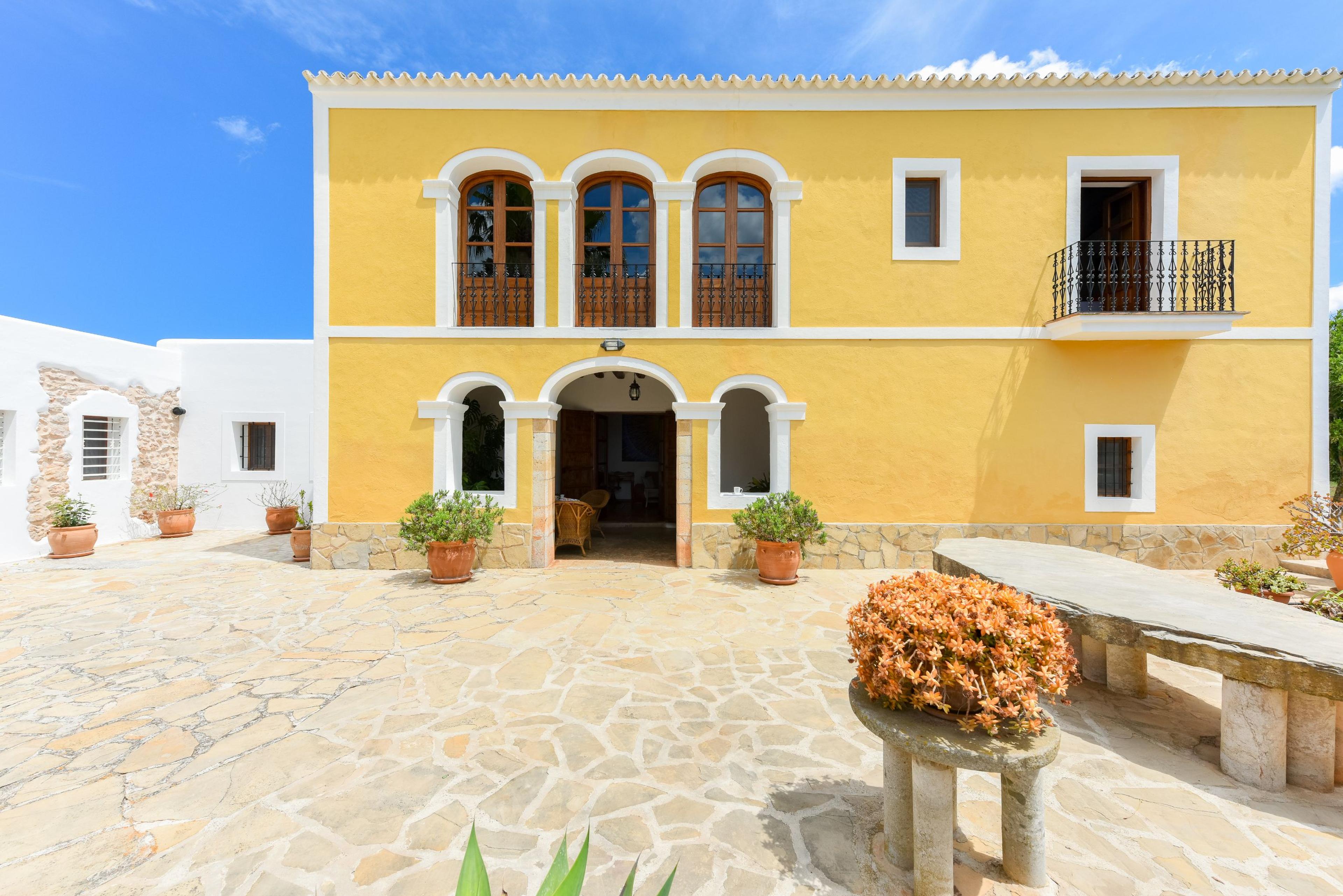 House image 2