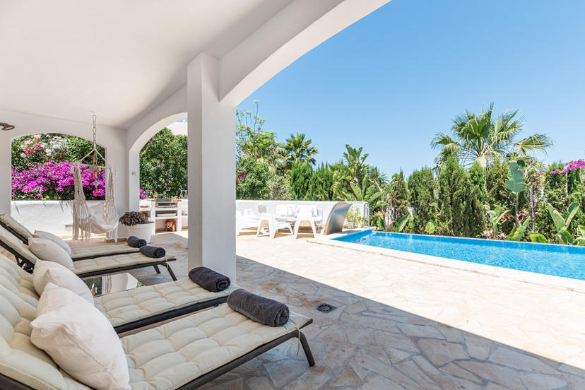 Villa Amarantos