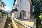 Detached 4 bedroom villa in Armutalan center