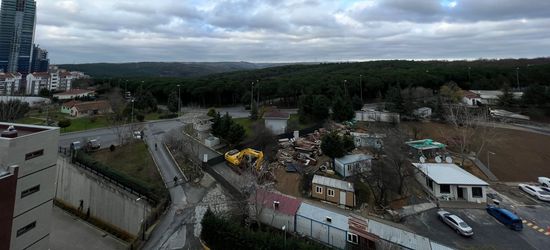 Maslak'ta Orman Manzaralı Lüks 2+1 Rezidans