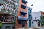 High Rental Income Building For Sale Suitable for Airbnb and Cafe