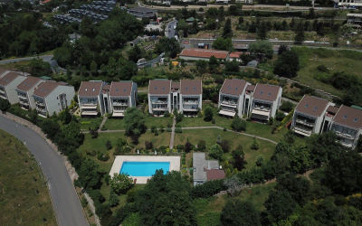 Stylish Duplex Apartment within Prestigious Complex in Sariyer