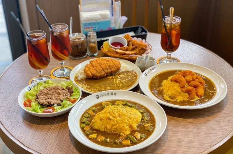 Ăn trưa văn phòng với cơm gà cà ri Nhật Bản tại CoCo Ichibanya