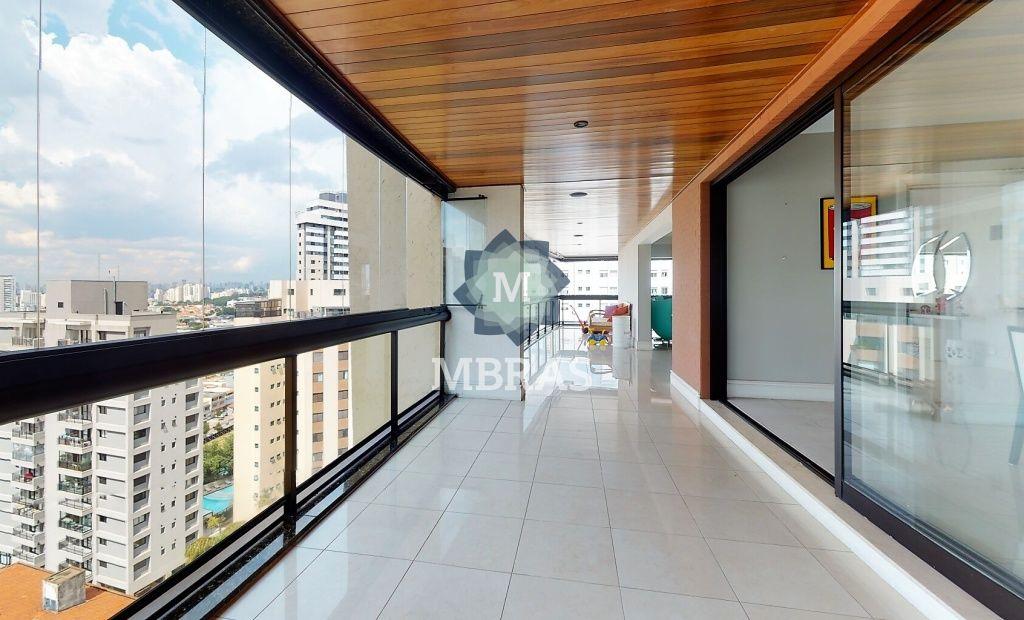 ALTO PADRÃO | VL MARIANA | 3 SUÍTES | 6 VAGAS | 374M²