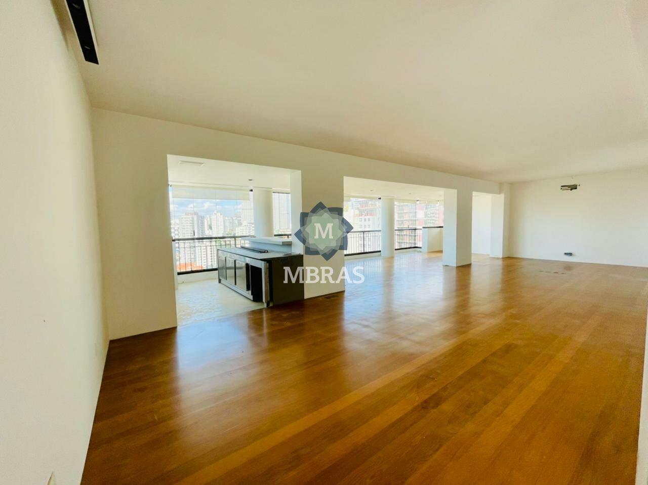 Lindo apartamento reformado em Perdizes | 215m²