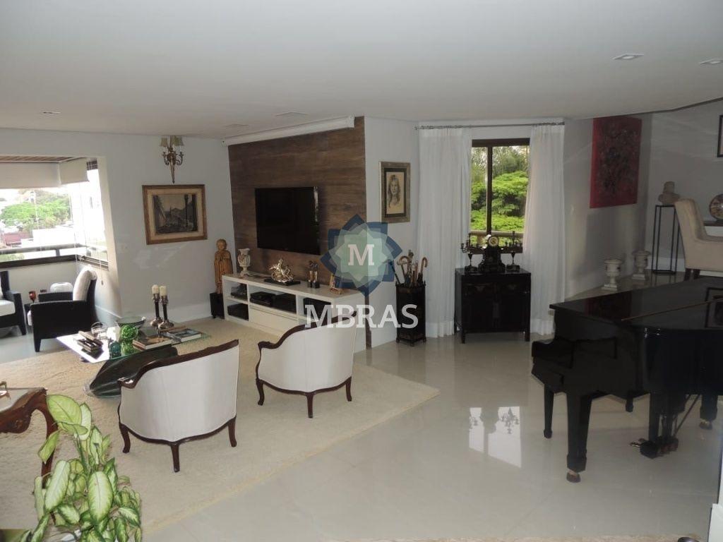 Belíssimo Apartamento no Coração do Campo Belo