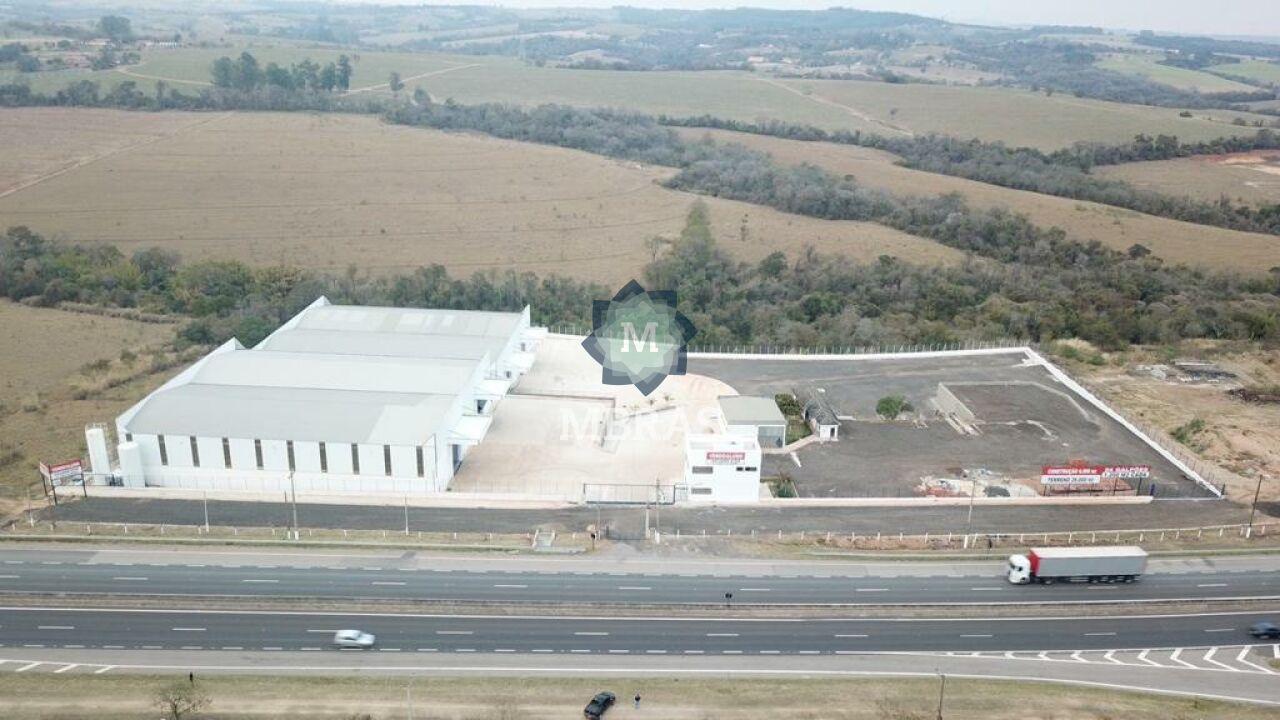 4 galpões |Margens da Rod. Marechal Rondon, km 135
