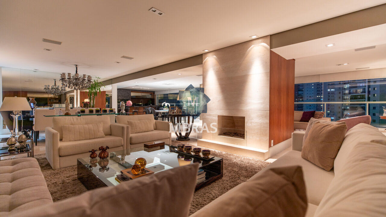 Apartamento com 335m² de altíssimo padrão