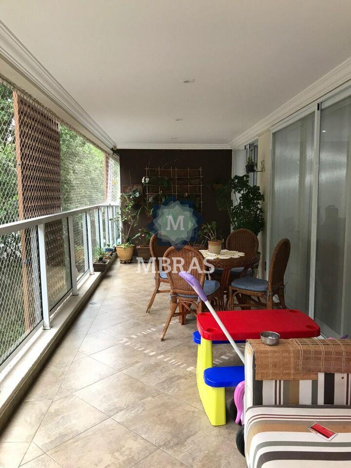 Apartamento de 240m² | Coração da Granja Julieta
