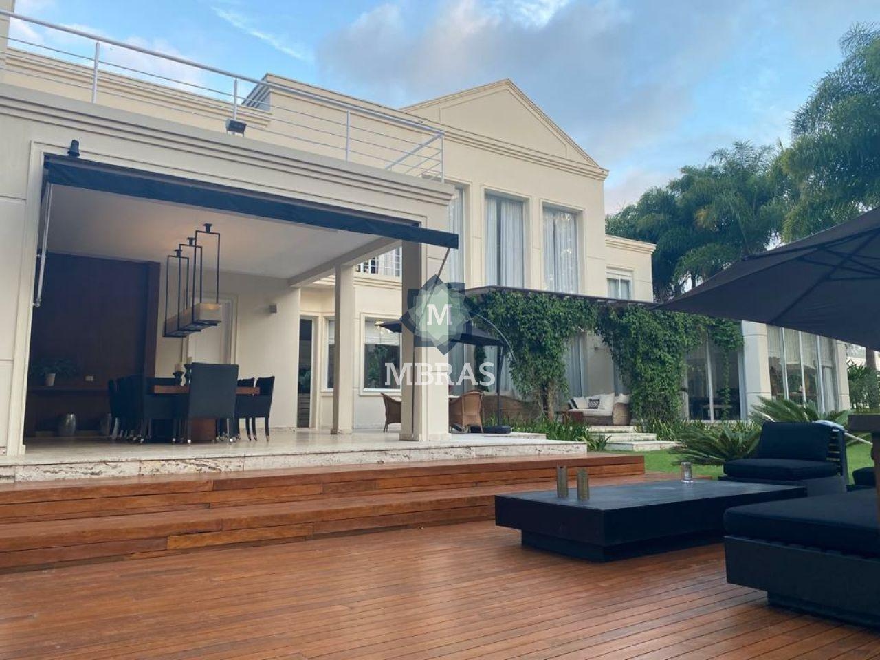 Ana Vieira Santos e Chris Hamoui assinam esta casa dos sonhos no Terras de São José, Itu/SP