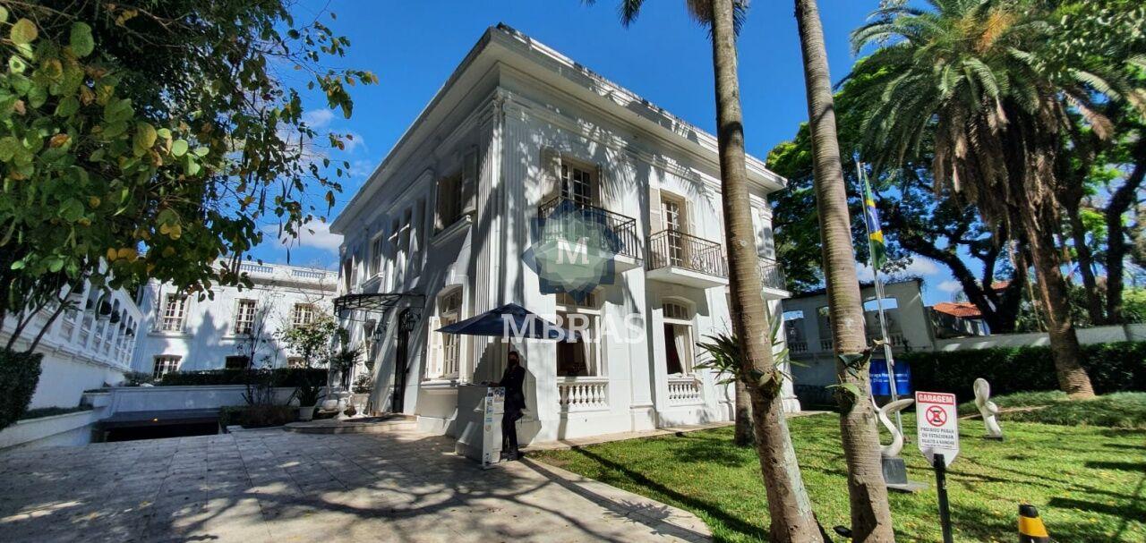 CASA FRANCESA | Comercial Exuberante