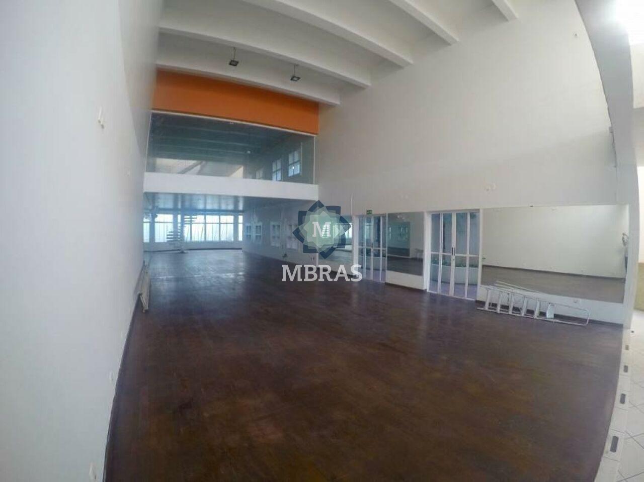 Prédio comercial com 1159m² disponível para venda ou locação em Moema