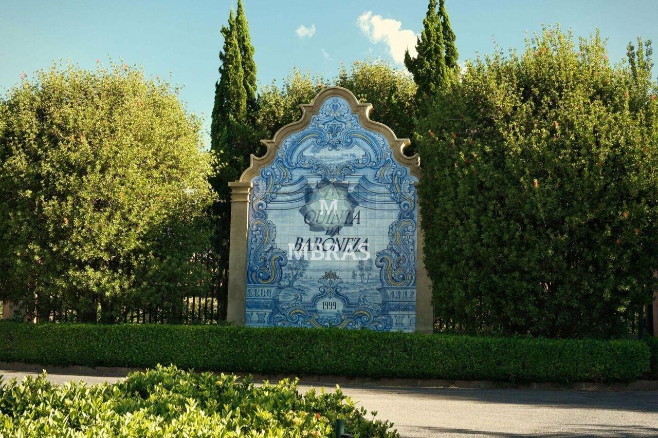 Terreno exclusivo no Condomínio Quinta da Baroneza
