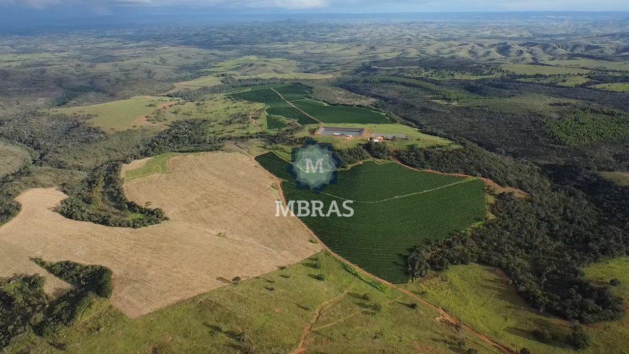 Belíssima fazenda em Presidente Olegario- MG