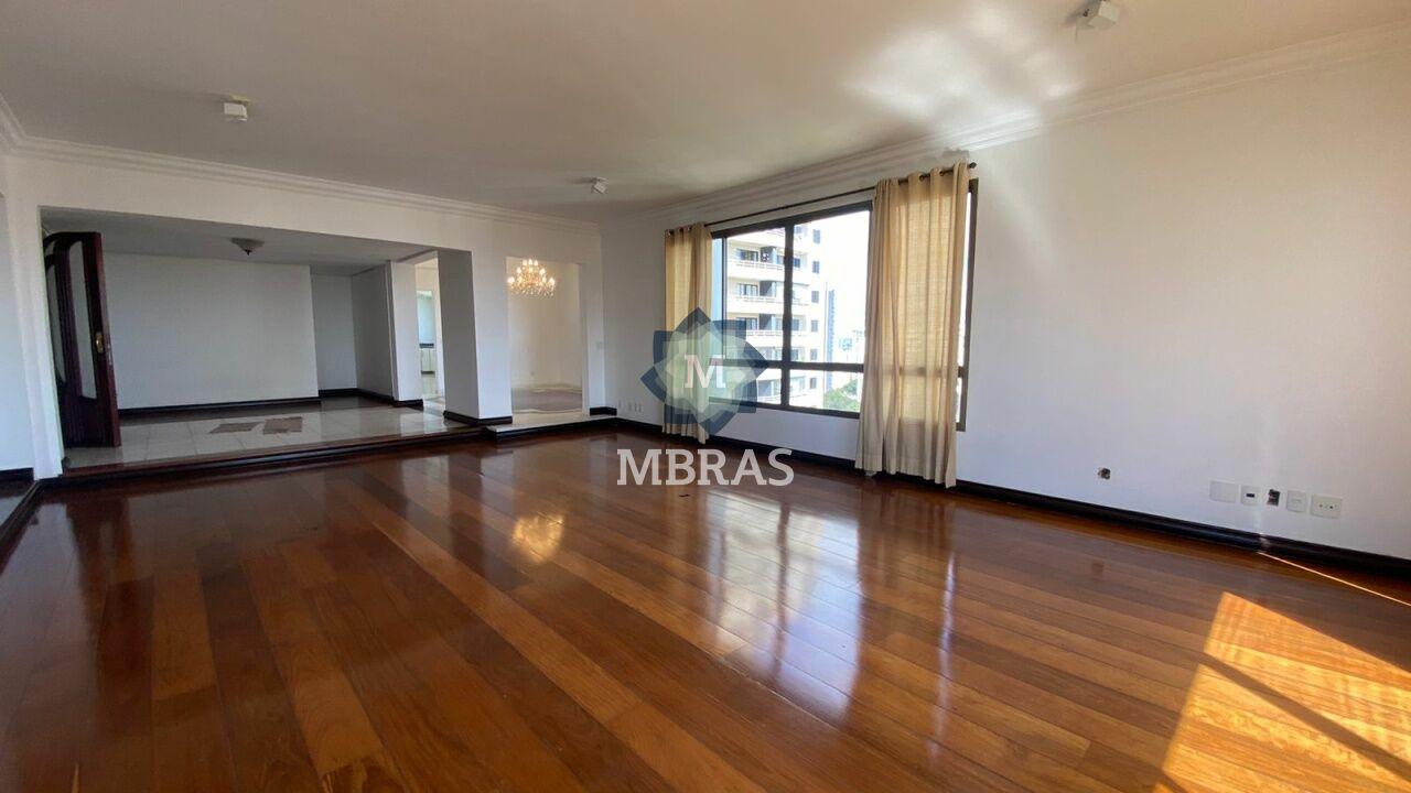 Maravilhoso apartamento um por andar no Morumbi