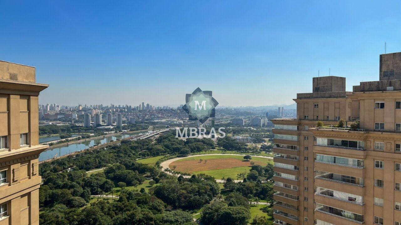 COBERTURA COM VISTA LIVRE PARA O PARQUE VILLA LOBOS