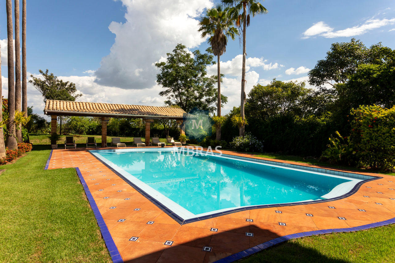 Linda Casa de Condomínio no Interior de São Paulo