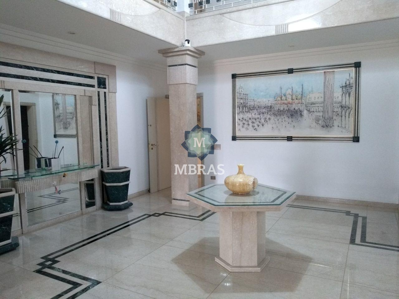 Casa de Alto Padrão Próximo ao Autódromo
