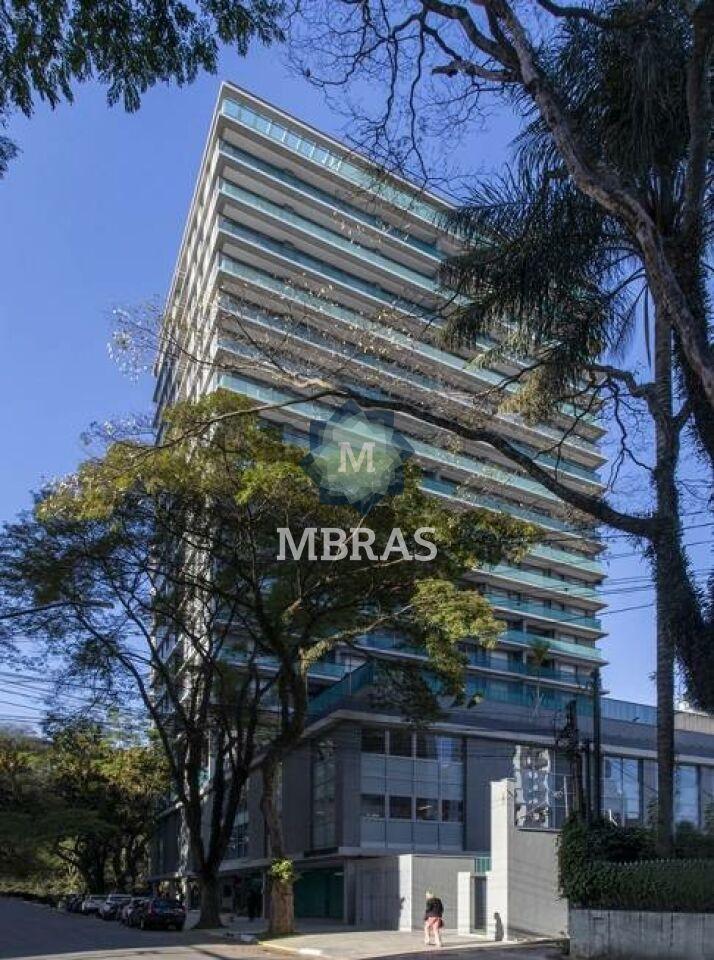 Apartamento recém entregue em Moema Pássaros, 3 suítes com 175m², andar alto e lazer completo