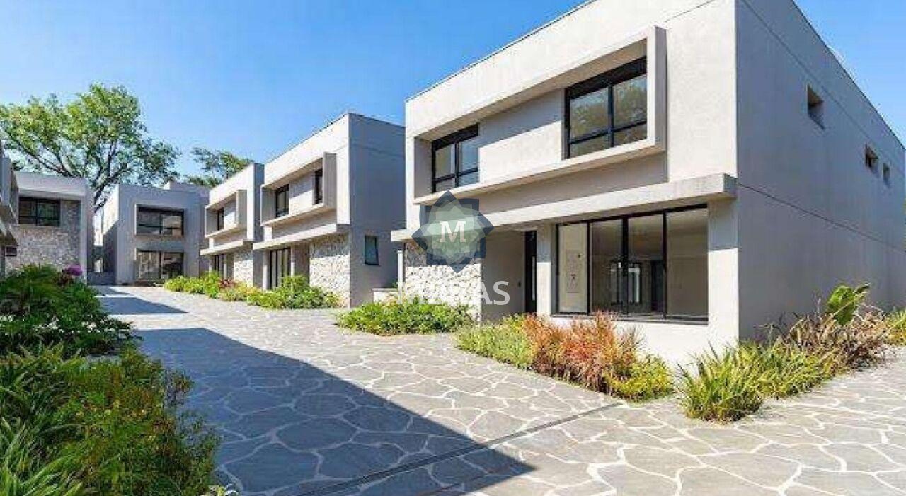 Casa Alto Padrão | 4 Suítes | Vista Permanente para a Hípica