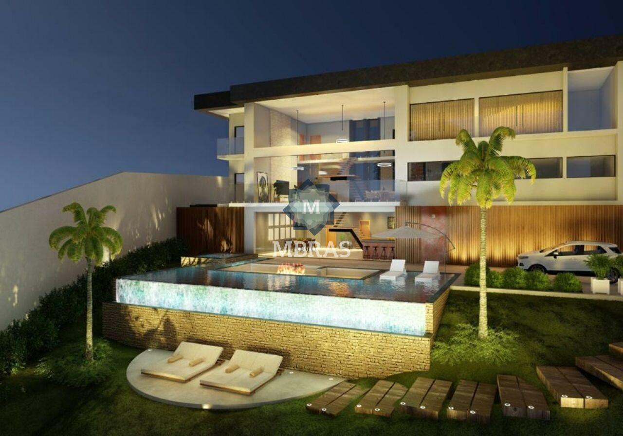 Casa com alto padrão de acabamento e com vista permanente em Condomínio de alto padrão em Atibaia