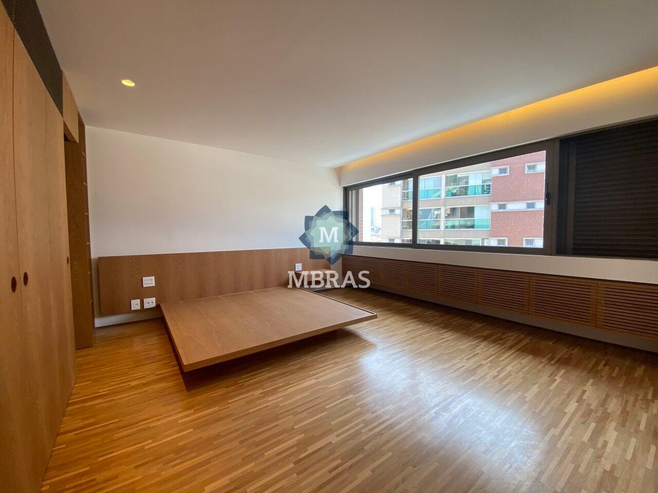 Vila Madalena | Vista verde | 156m2 | 2 vagas | Projeto exclusivo de Diana Radomysler