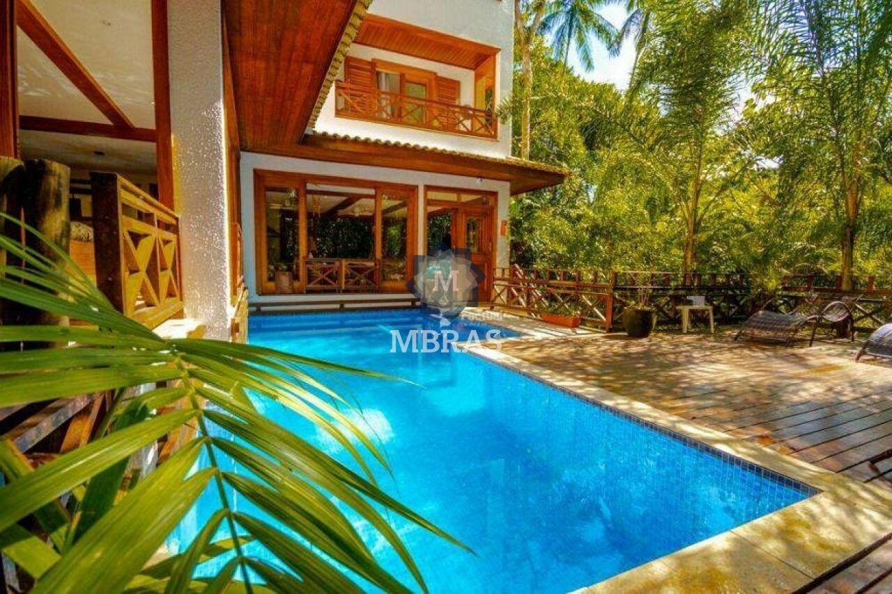Casa de Praia em suntuoso condomínio no Guarujá.