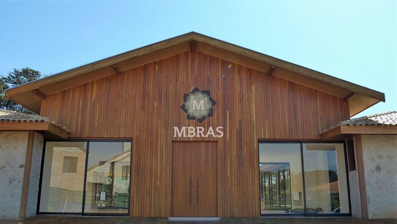 CASA NO HARAS LARISSA | 5 SUÍTES | 4 VAGAS | 645M²