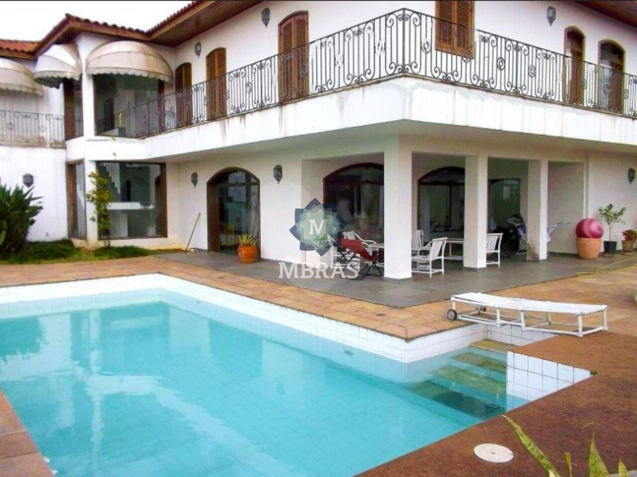 Casa de Condomínio - Jardim Leonor