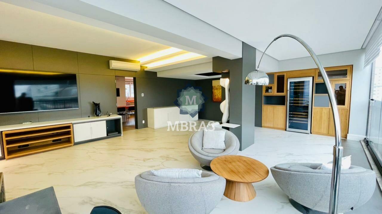 Maravilhosa cobertura para venda ou locação mobiliada na Vila Nova Conceição