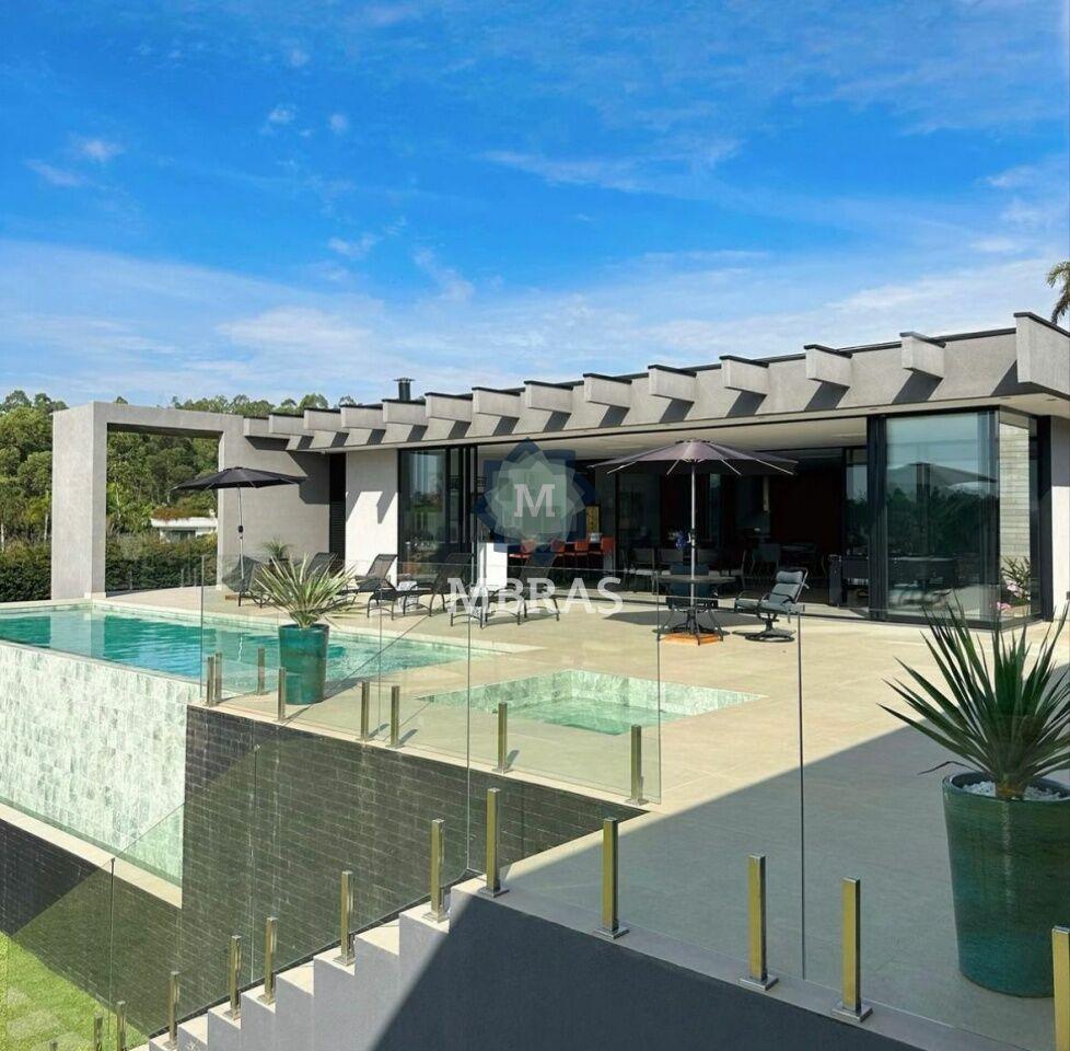 Maravilhosa casa recém construída com arquitetura Contemporânea | Terras de São José II