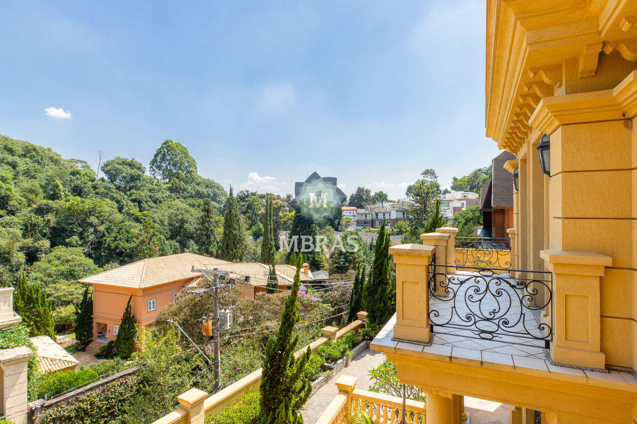 BELÍSSIMA CASA | LOCAL PROVILEGIADO | 4 SUÍTES | LAZER COMPLETO