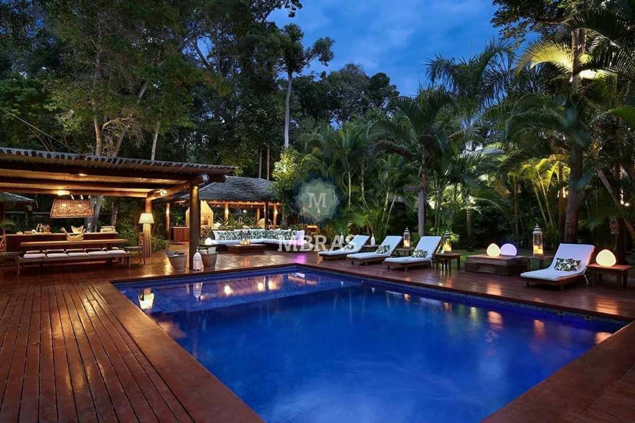 Casa com praia privativa em Trancoso