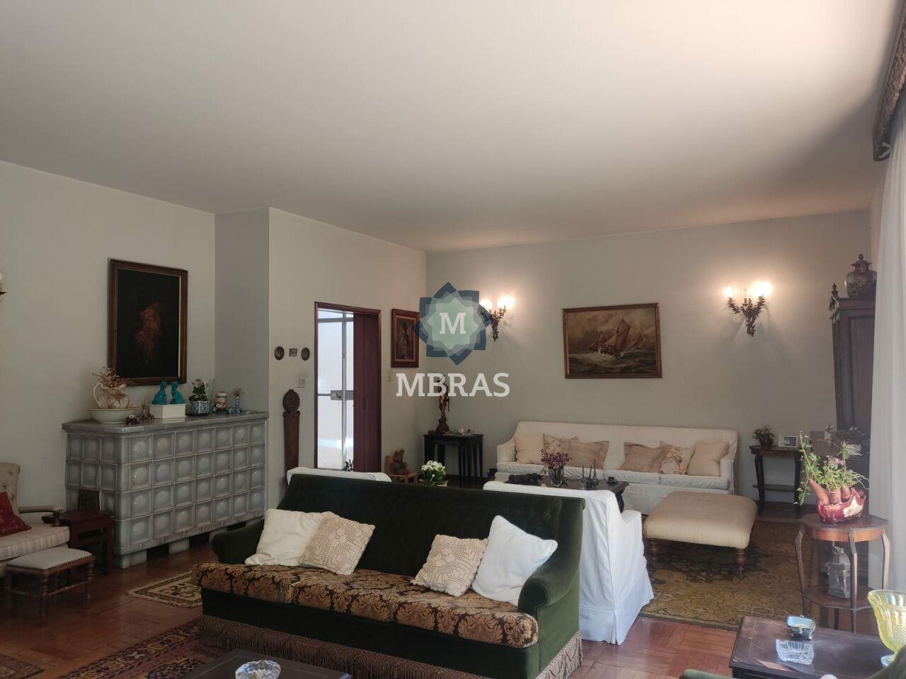 Casa térrea com 300 M2 Granja Julieta | Para reforma