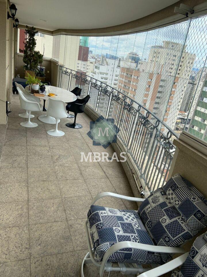 Lindo Apartamento Neo clássico no Barão do Campo belo
