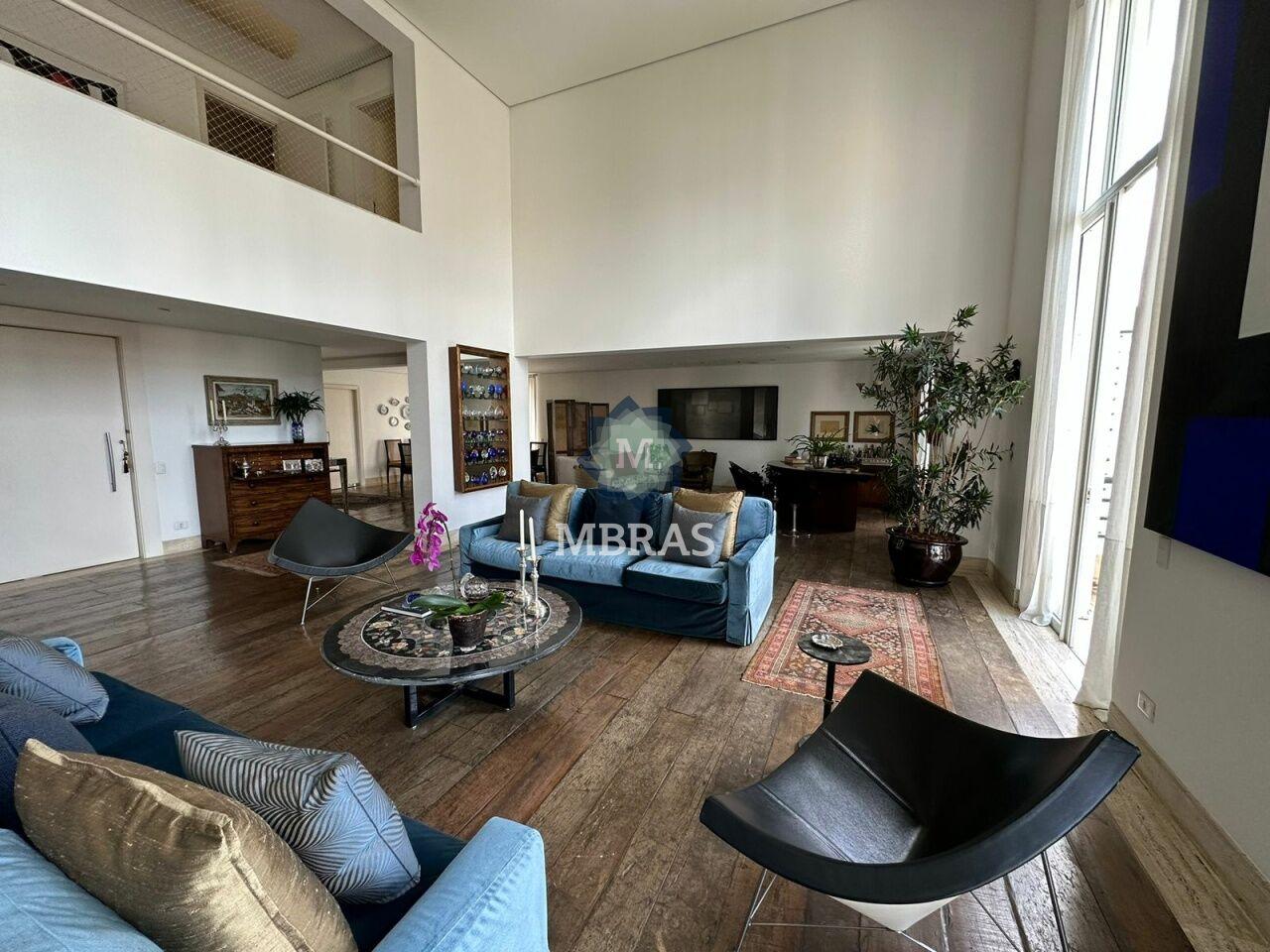 Lindo apartamento duplex no melhor do Itaim | 500 m2