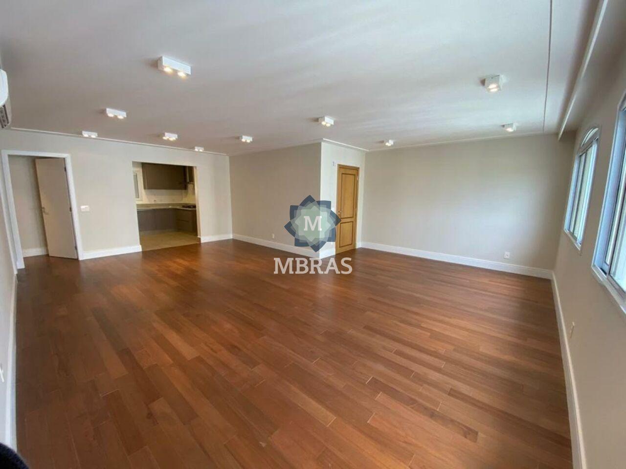 Excelente apartamento no coração do Itaim Bibi com vista para o Pq. do Povo