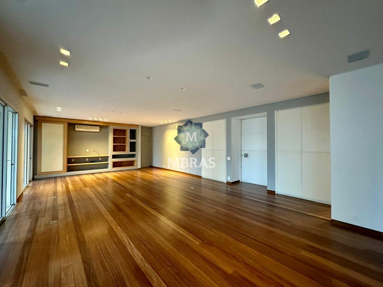 Excelente apartamento em cond. neoclássico no melhor do Jardins