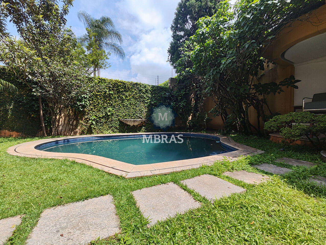 Amplo Terreno em Ótima Localização no Jardim América