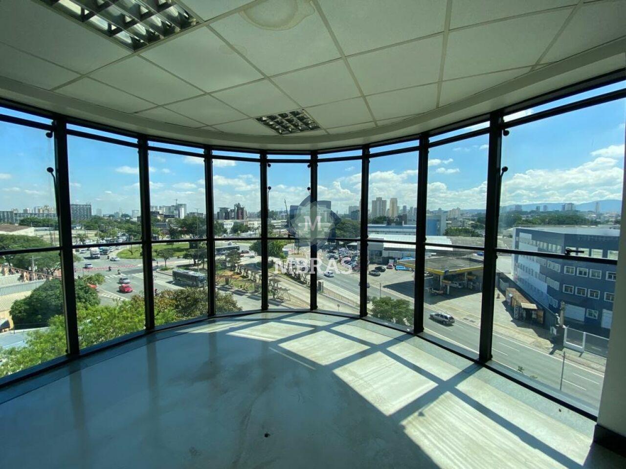 Prédio comercial com 4 andares na Av Marquês de São Vicente