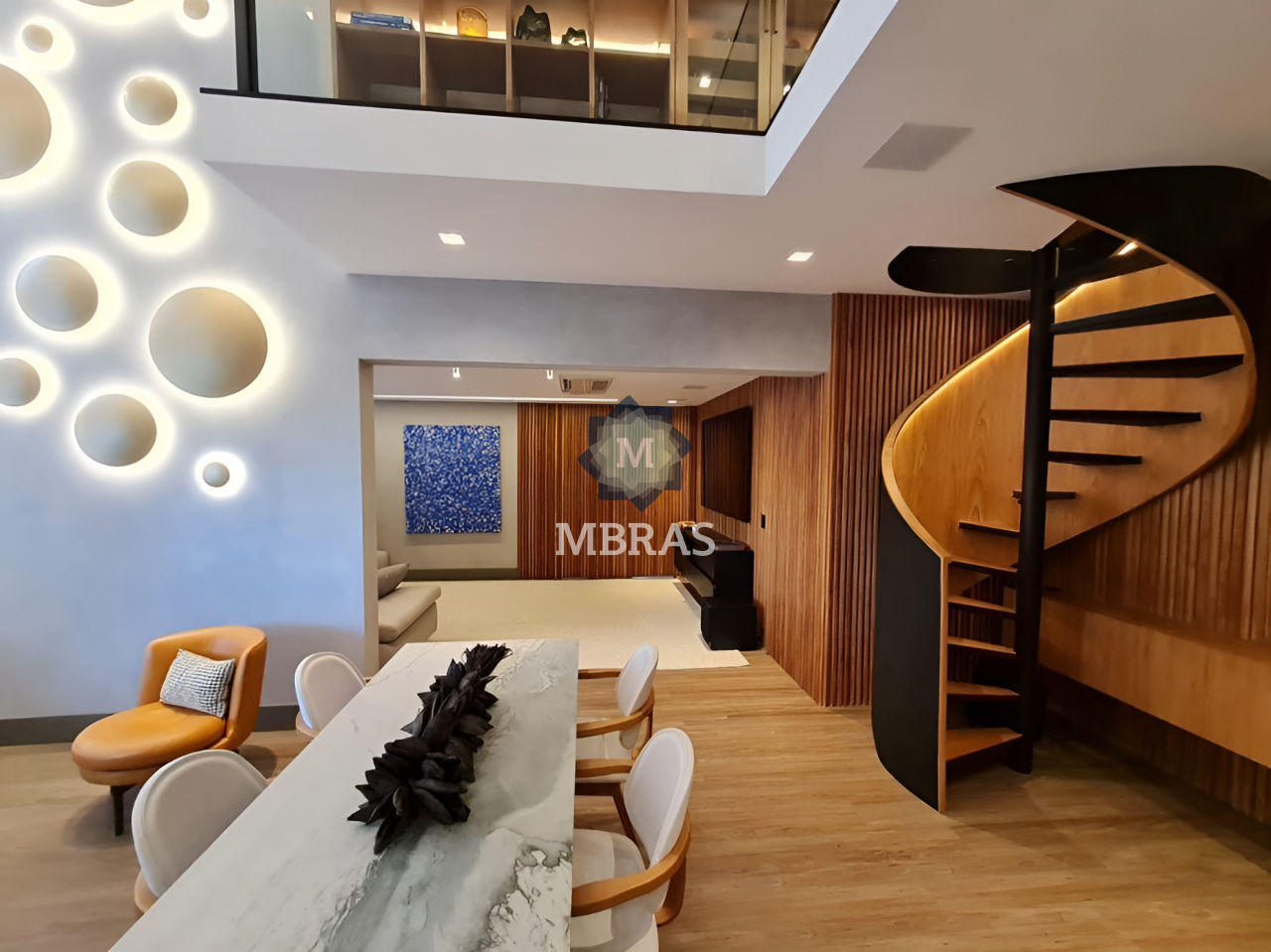 APTO MOBILIADO E DECORADO NA VL OLÍMPIA