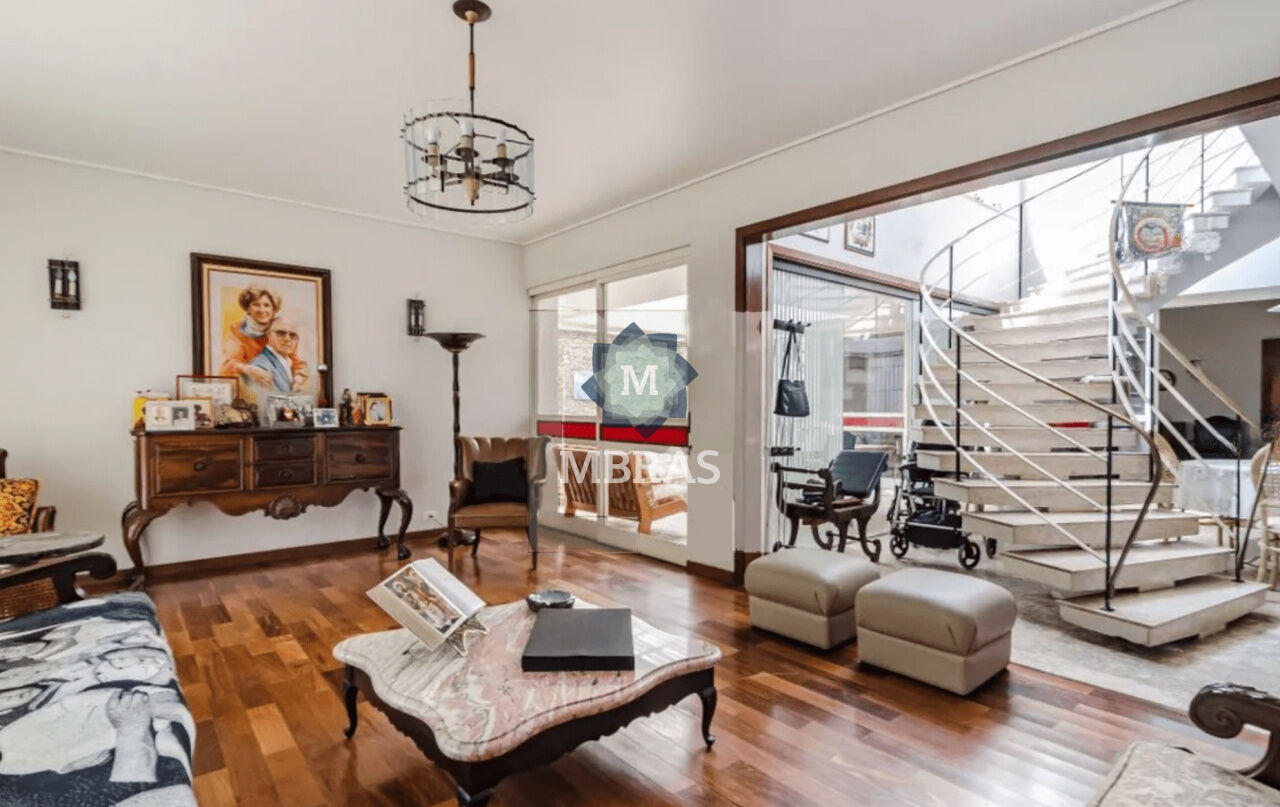 Casa Vila Madalena | Rua Tranquila