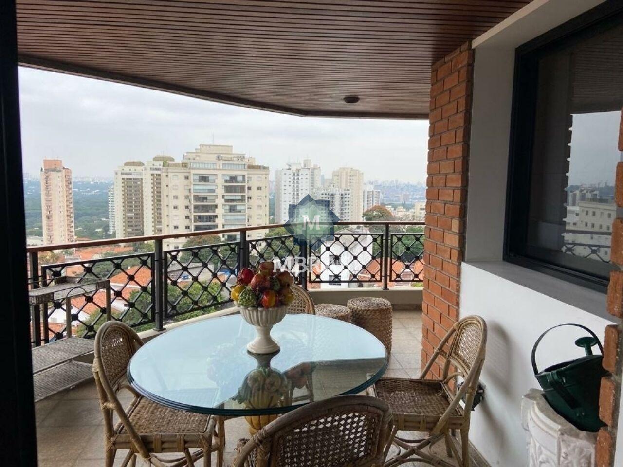Apartamento lindo em Alto de Pinheiros