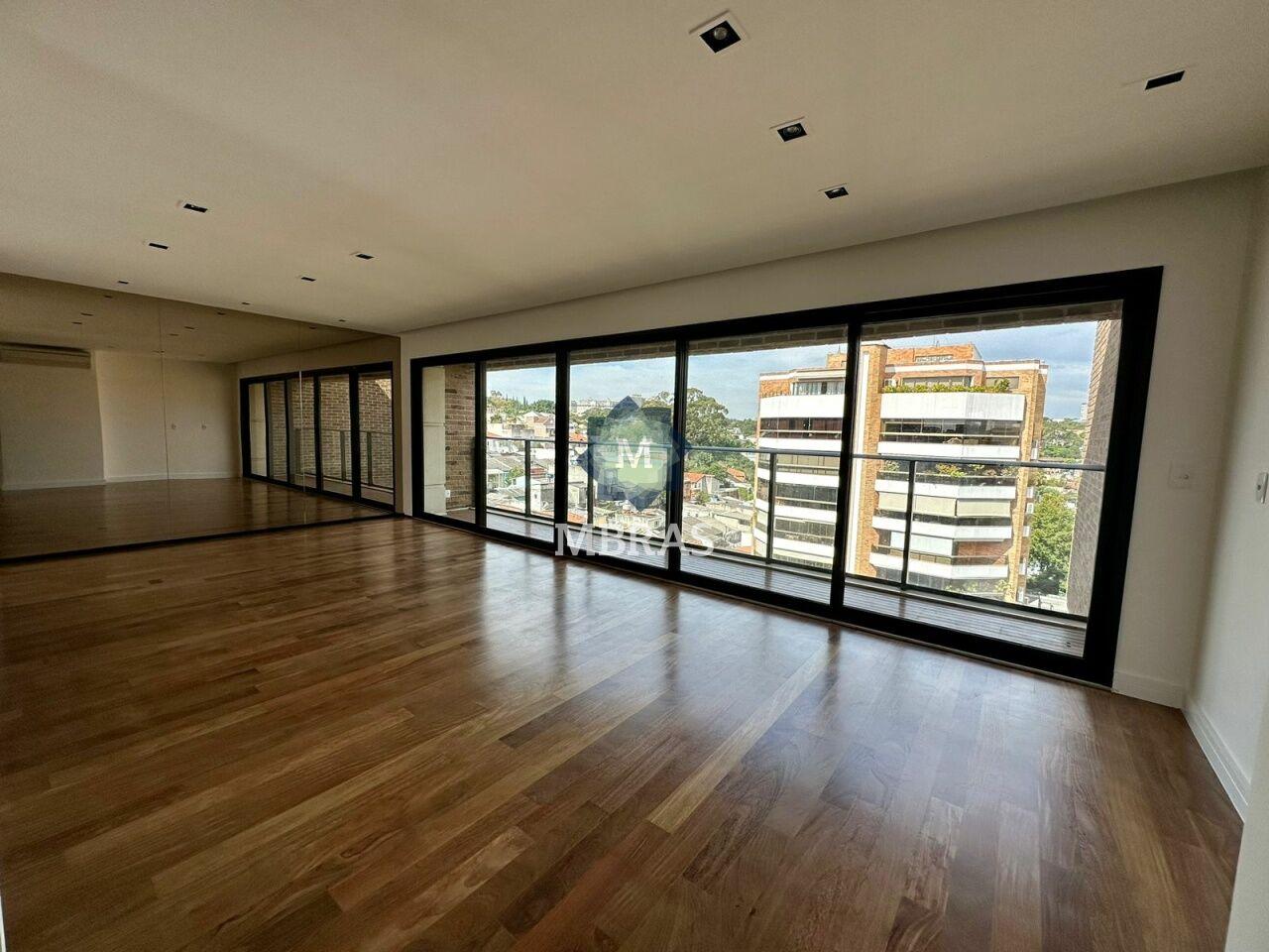 Excelente Cobertura Triplex para venda ou locação no Jd. Guedala | 222 m2
