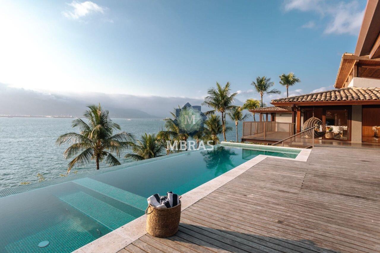 BELÍSSIMA CASA DE PRAIA EM ILHABELA
