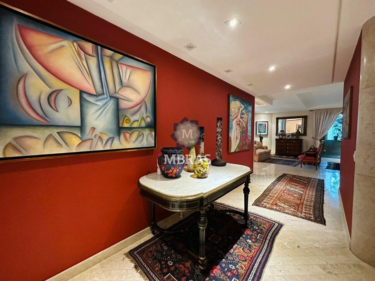 Excelente apartamento no Jardins com potencial para reforma